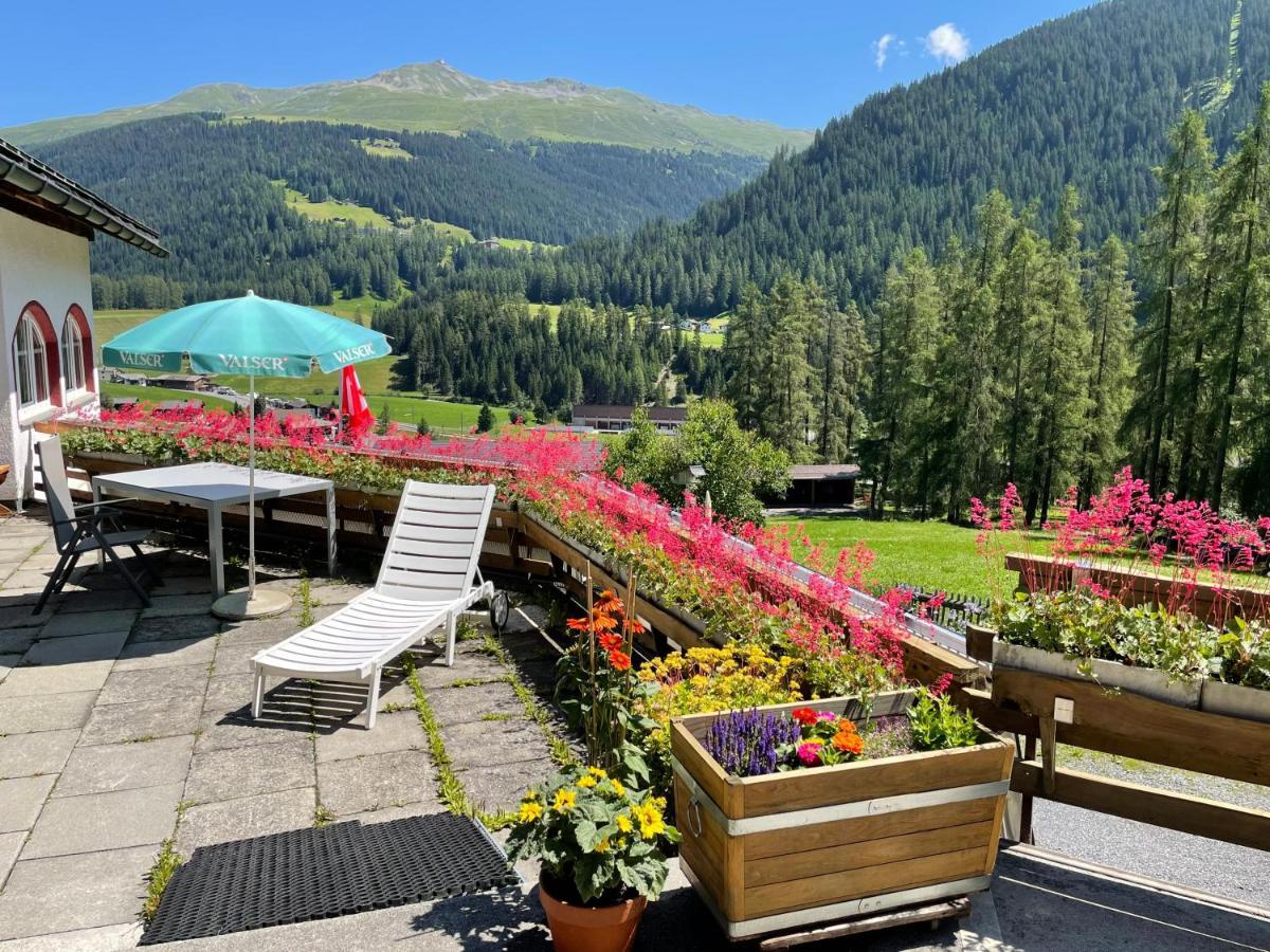 Bnb Guesthouse Lusi Frauenkirch ภายนอก รูปภาพ