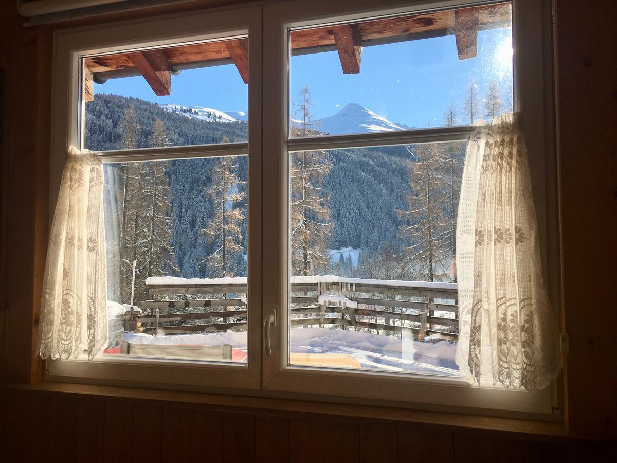 Bnb Guesthouse Lusi Frauenkirch ภายนอก รูปภาพ